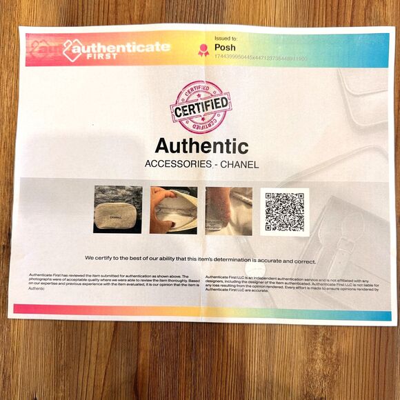 CHANEL Beauté Authentic VIP Makeup Pouch Mini Crossbody Bag w/Gold Chain Strap - Picture 4 of 12